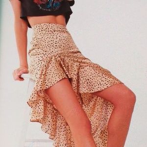 Brand new skirt Forever 21 size small